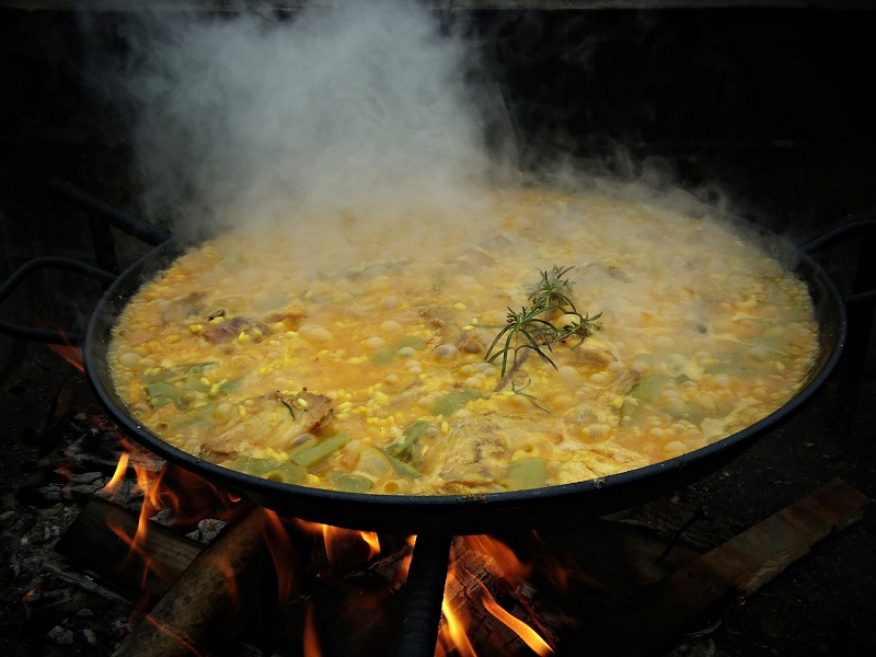 Authentic valencian paella