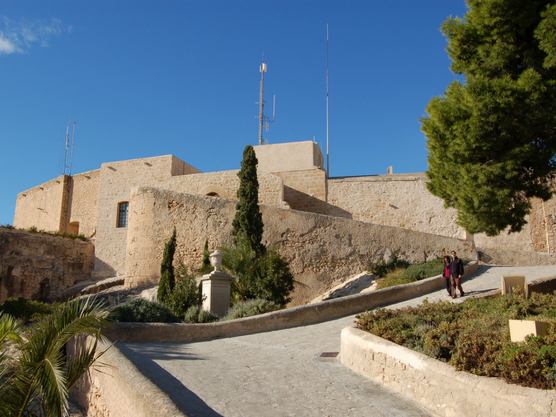 Castle Santa Barbara Alicante with children