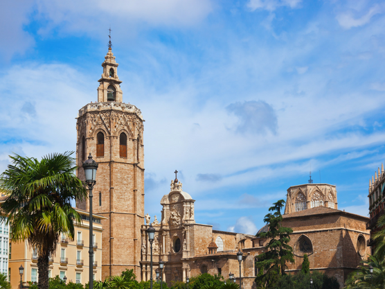 city break valencia cathedral el carmen