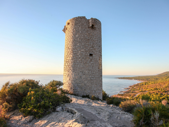 Badum tower photos of peñíscola