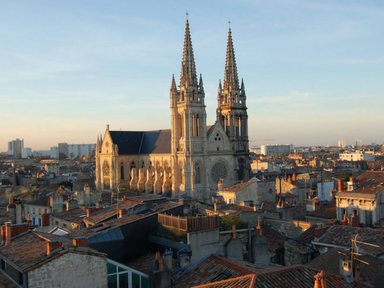 things to do in bordeaux cathedral