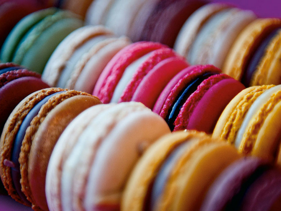 what to do in paris french macarons