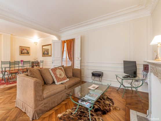 family apartments in paris 180056