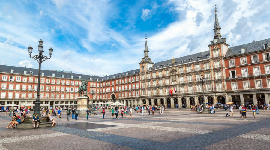 what to do in madrid plaza mayor