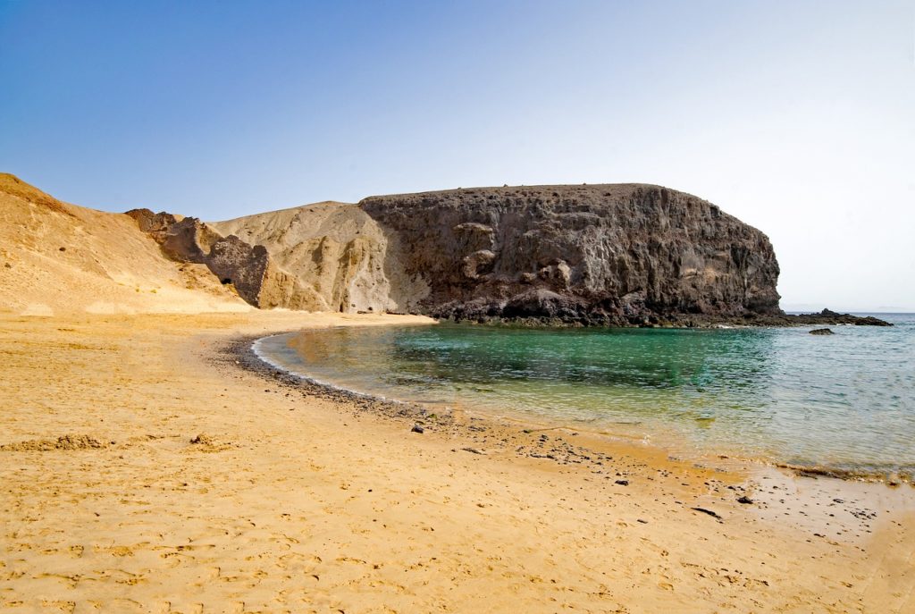things to do in lanzarote papagayo beaches