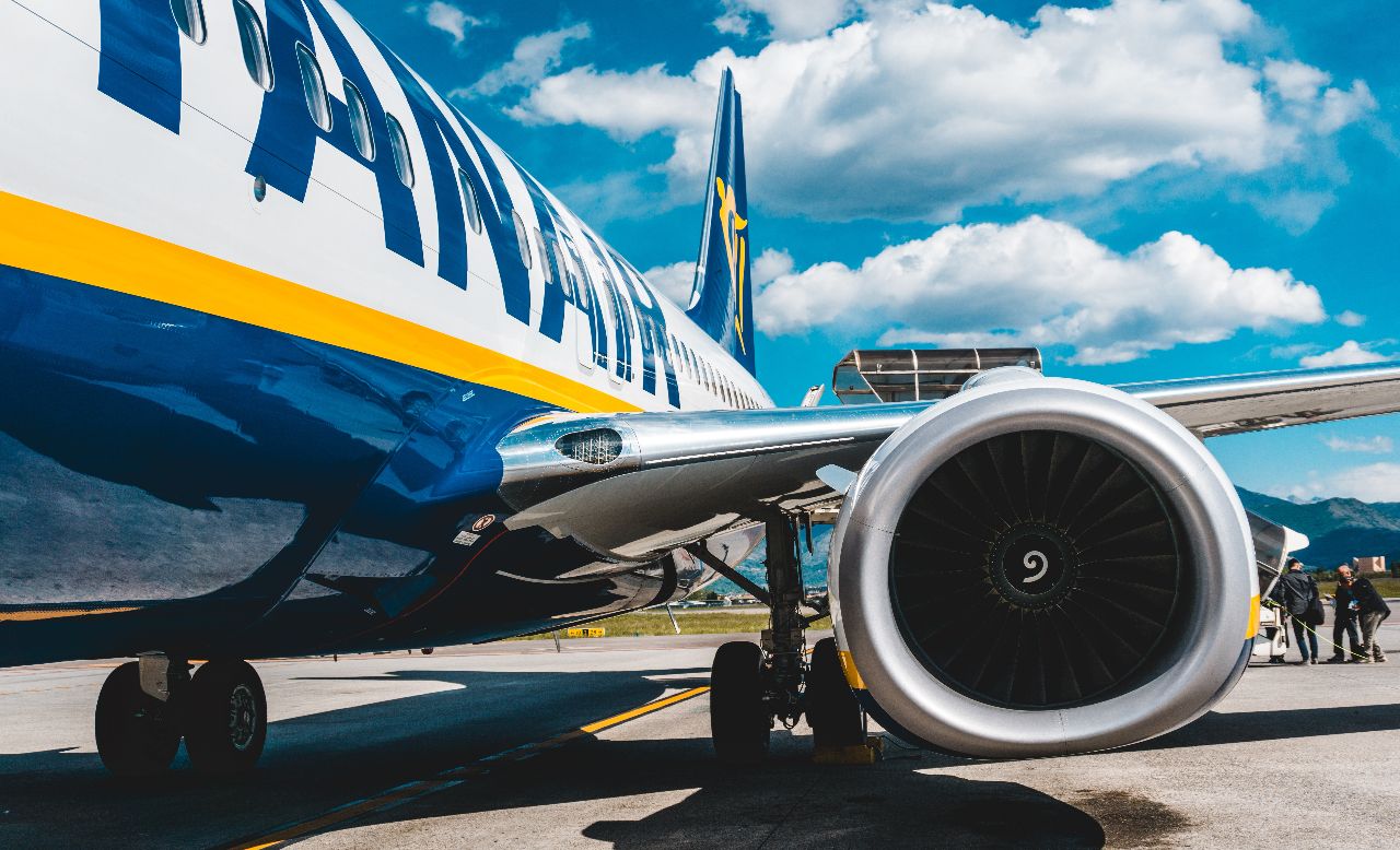 hand luggage rules ryanair header