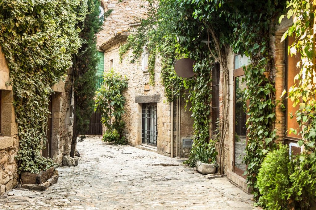 peratallada towns costa brava