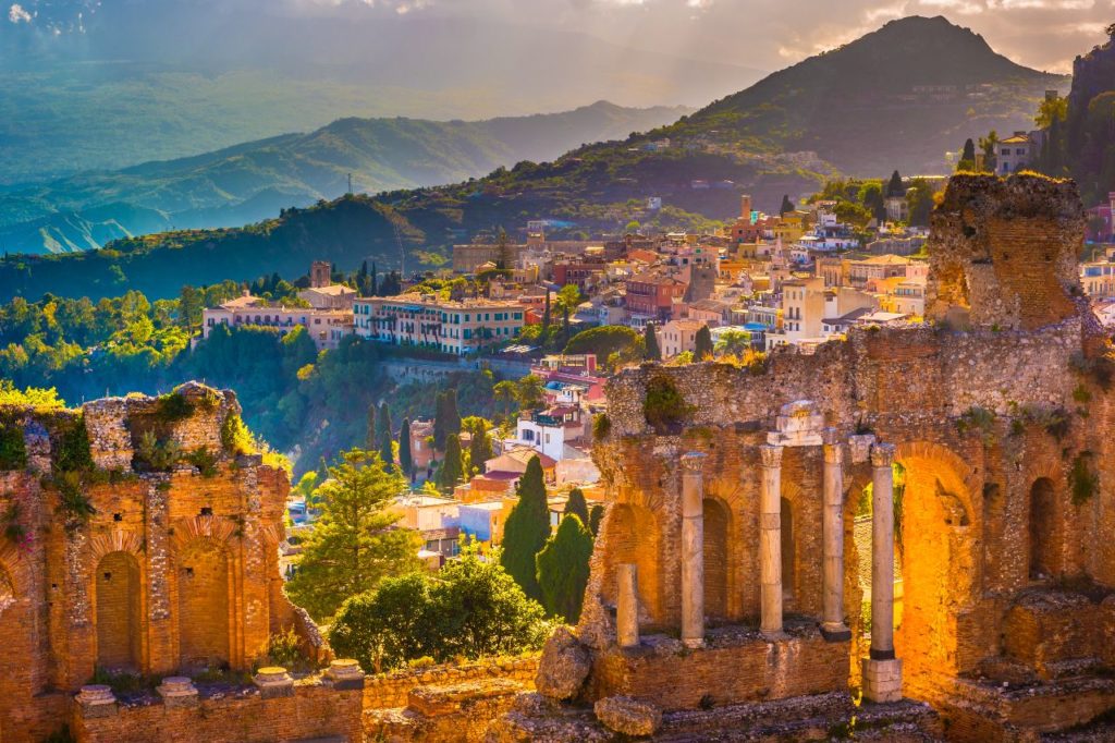 sicily vespa tour in italy