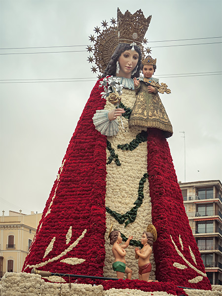 plaza de la virgen fallas valencia