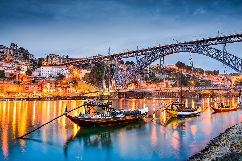 porto by night