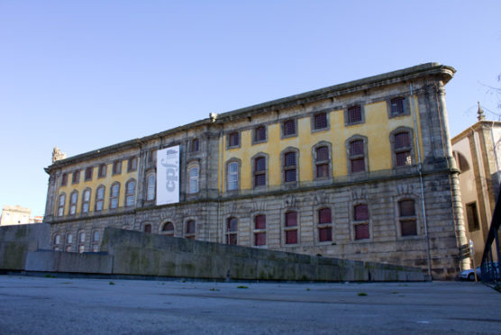 things to do in porto museum facade