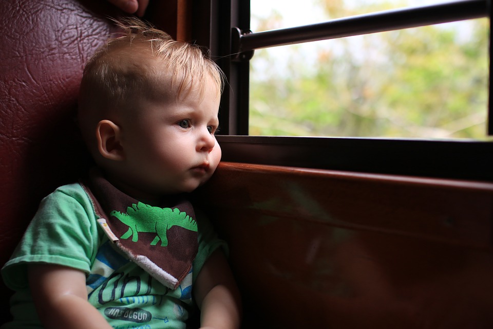 recommendations for travelling by train with children