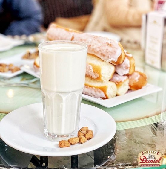 The-best-places-to-try-horchata-in-Valencia-daniel-e1564732913749