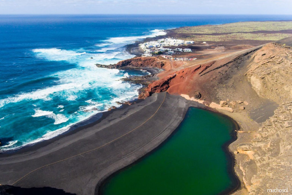 Lanzarote-couple-holidays